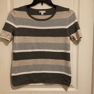 3/$15 size S Croft & Barrow Gray and Cream Knit Top